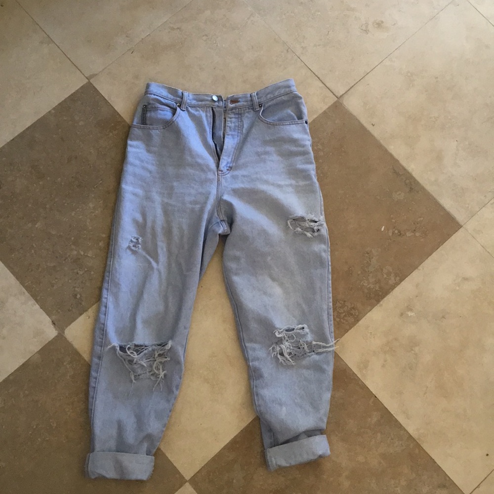 High waisted boyfriend jeans